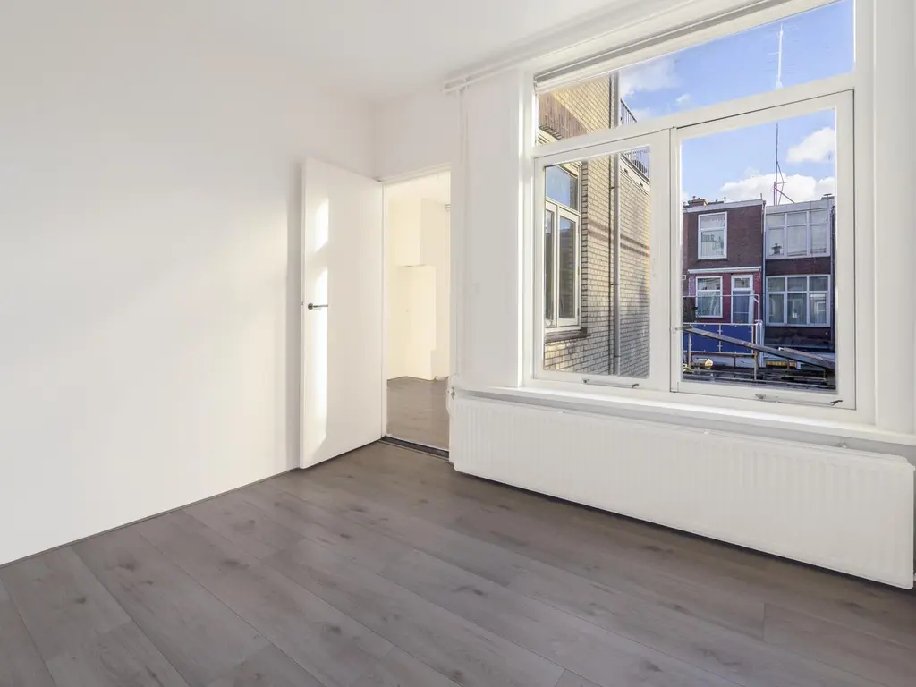 Deimanstraat 188, 'S-GRAVENHAGE