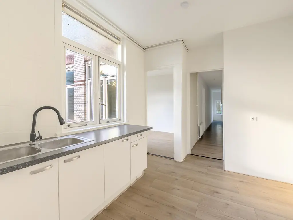 Deimanstraat 188, 'S-GRAVENHAGE