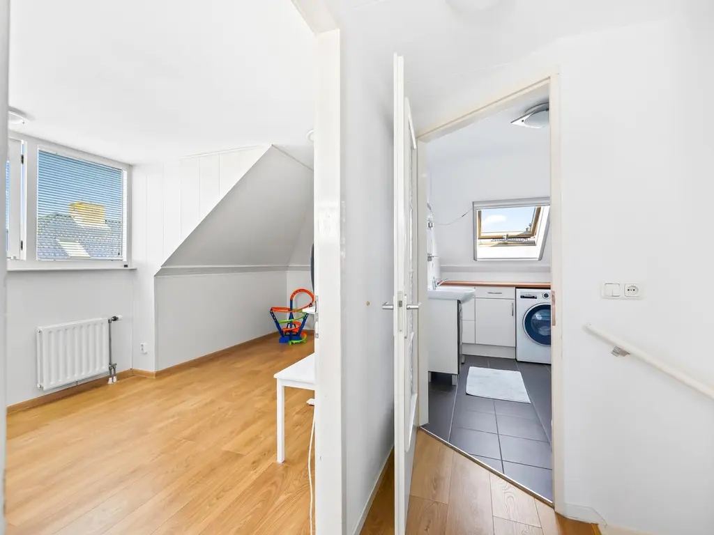 Talinglaan 28, Leidschendam