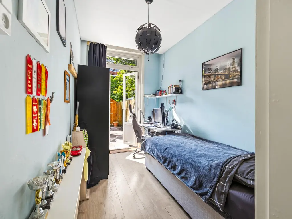 Amerongenstraat 96, 'S-Gravenhage
