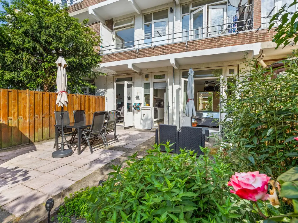 Amerongenstraat 96, 'S-Gravenhage