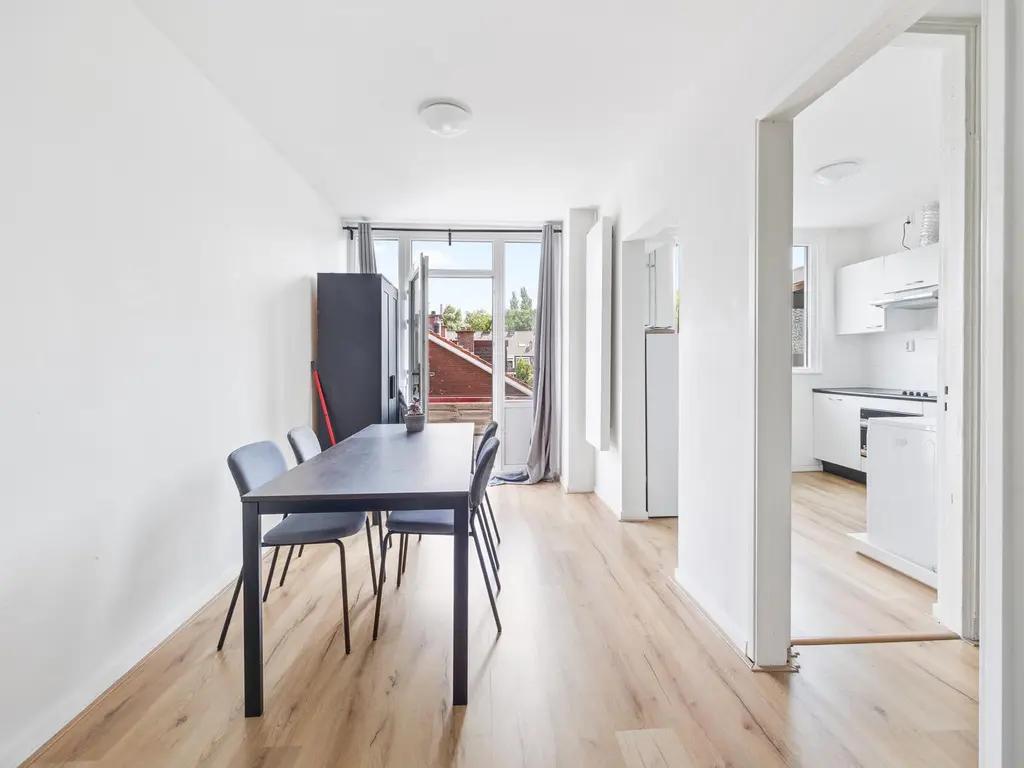 Linnaeusstraat 330, 'S-Gravenhage