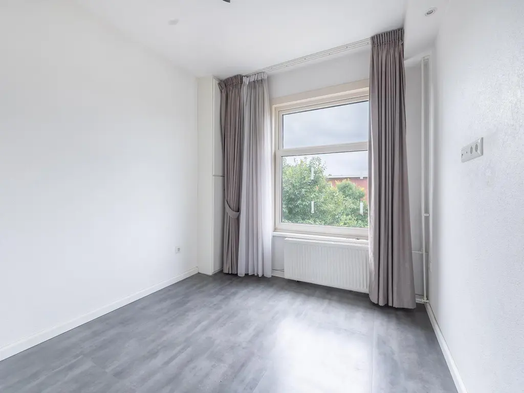 Goeverneurlaan 105, 'S-Gravenhage