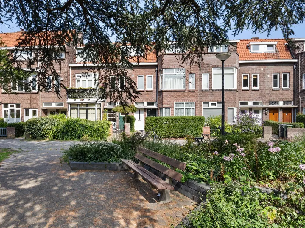 Generaal van Geenplein 10, Rijswijk
