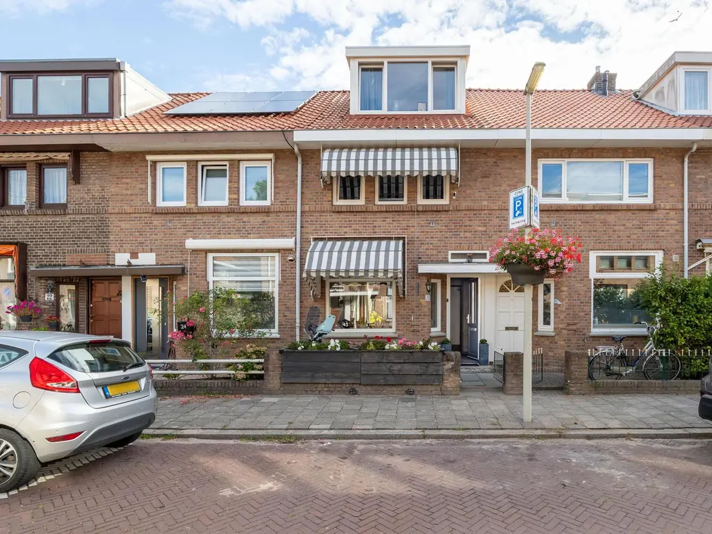 Schoolmeesterstraat 26, 'S-Gravenhage