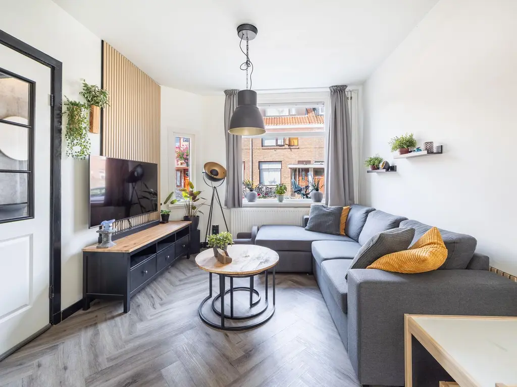 Schoolmeesterstraat 26, 'S-Gravenhage