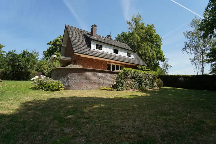 Van Der Renne Allee 9 