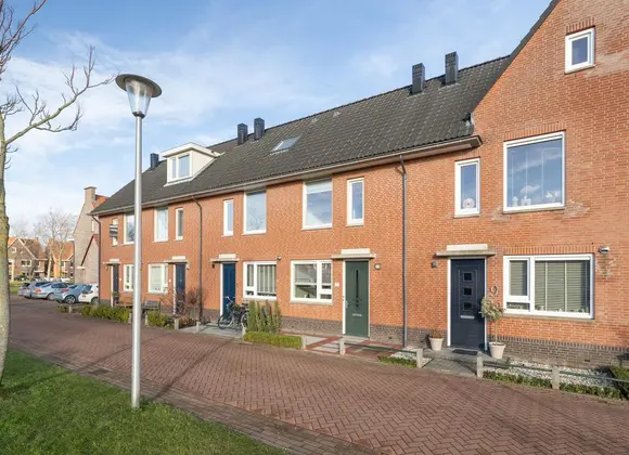 Carry van Bruggenplantsoen 7