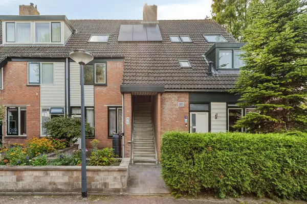 Onafhankelijkheidsweg 76, Leiden
