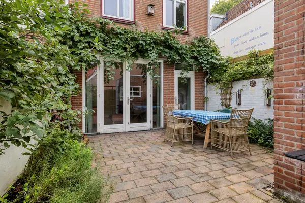 Uiterstegracht 64, Leiden
