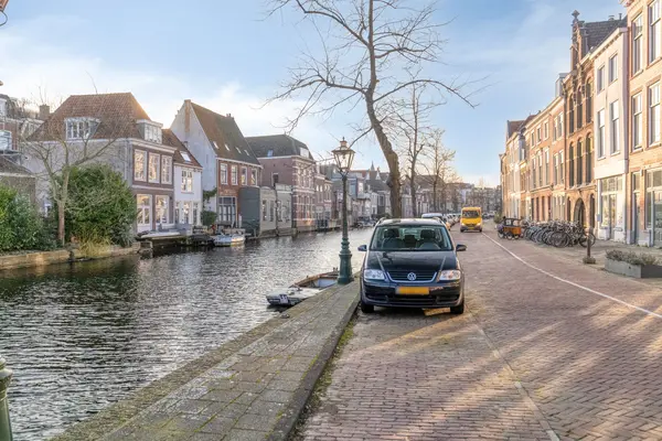 Uiterstegracht 60A, Leiden