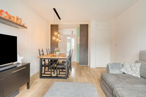 Debussystraat 21, Leiden