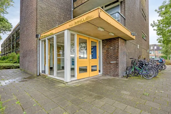 Burgemeester Wapstraat 52, Zoeterwoude