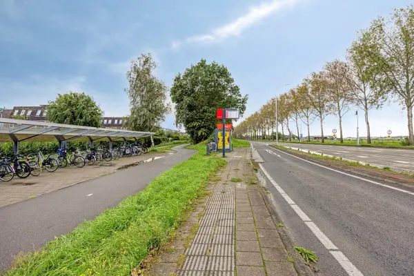 Burgemeester Wapstraat 52, Zoeterwoude