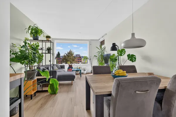 Paramaribostraat 7