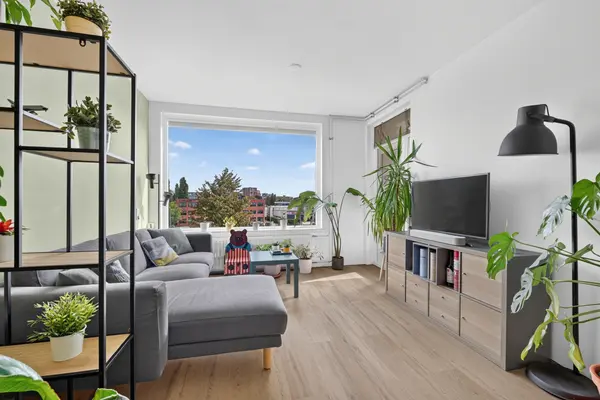 Paramaribostraat 7, Leiden