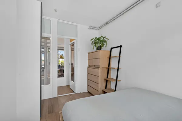 Paramaribostraat 7, Leiden