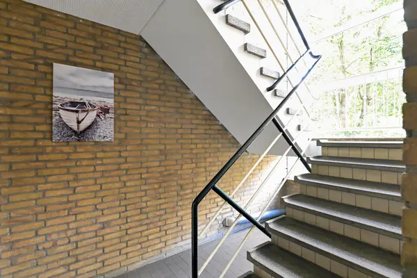 Paramaribostraat 7, Leiden