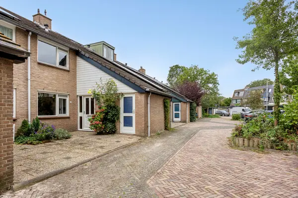 Nagelkruidzoom 6, Leiderdorp