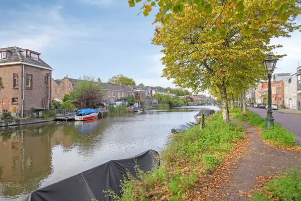 Haarlemmerweg 25, Leiden