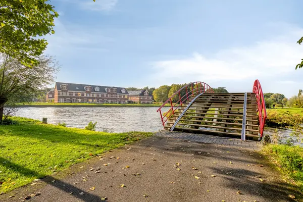 Diepenbrocklaan 11, Leiden