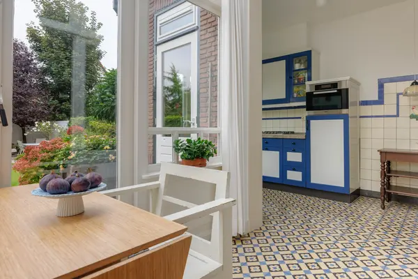 Roodenburgerstraat 44, Leiden