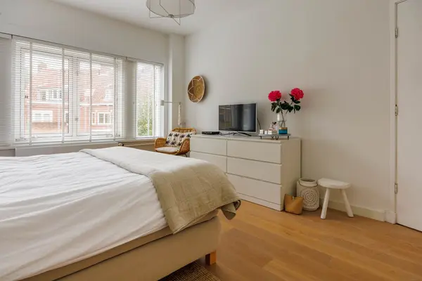 Lorentzkade 4, Leiden