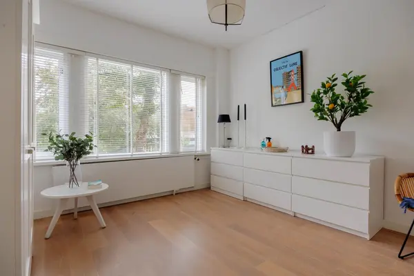 Lorentzkade 4, Leiden
