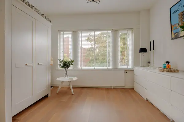 Lorentzkade 4, Leiden