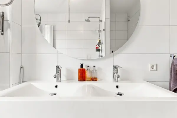 A. Roland Holststraat 5, Voorschoten