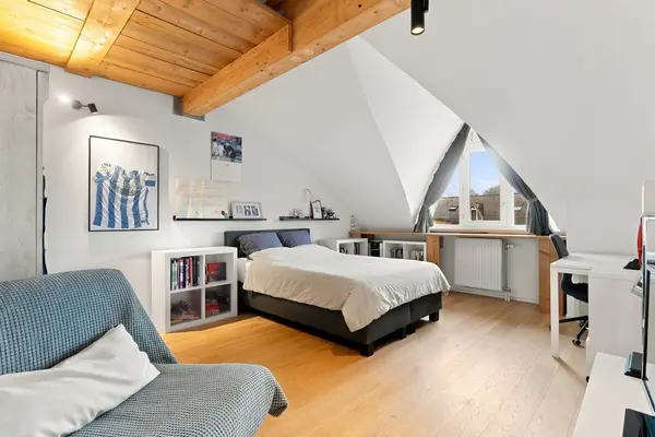 A. Roland Holststraat 5, Voorschoten