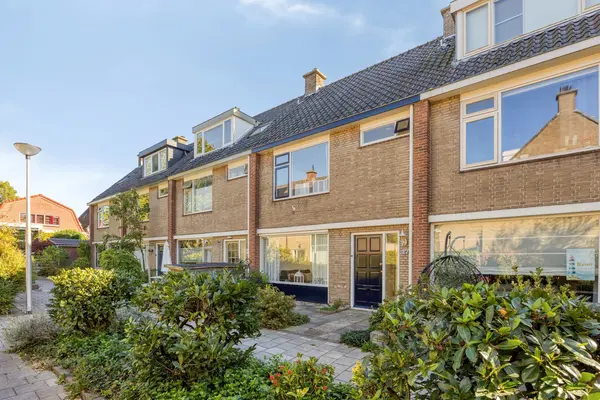 Bernhardstraat 17, Zoeterwoude