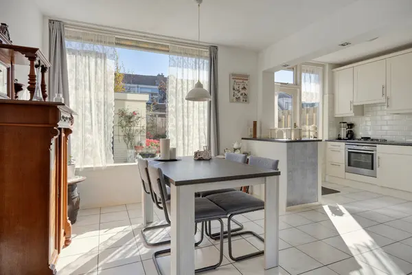 Bernhardstraat 17, Zoeterwoude