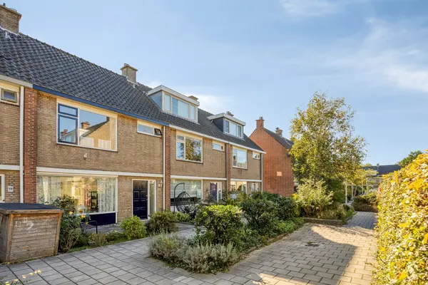 Bernhardstraat 17, Zoeterwoude
