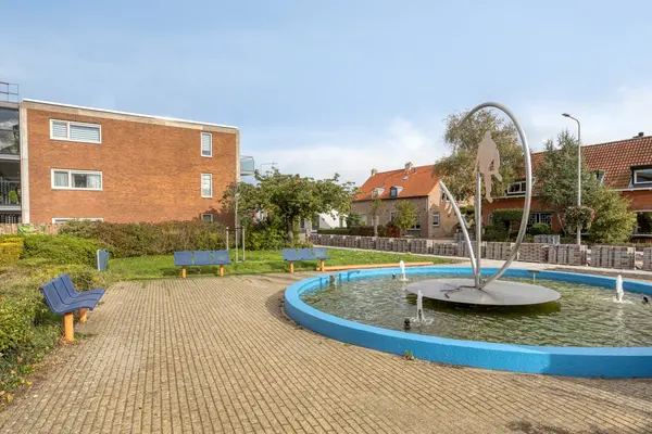 Korte Kruisweg 12, Maasdijk
