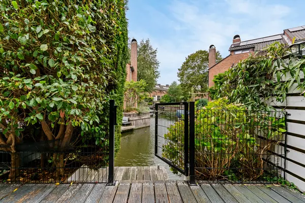 Aletta Jacobslaan 23, Leiden