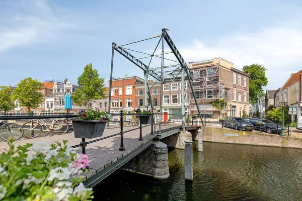 Hogewoerd 99, Leiden