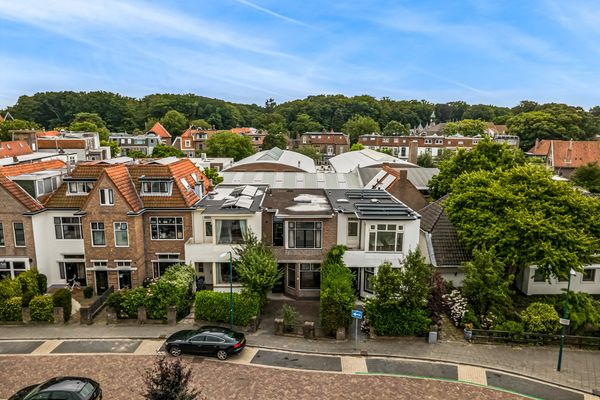 Deutzstraat 15, Oegstgeest