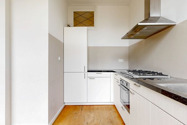 Deutzstraat 15, Oegstgeest