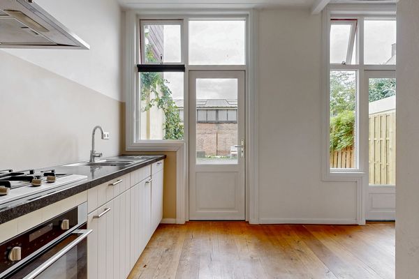 Deutzstraat 15, Oegstgeest