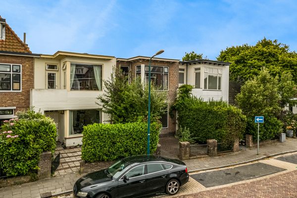 Deutzstraat 15, Oegstgeest