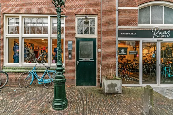 Middelweg 28, Leiden