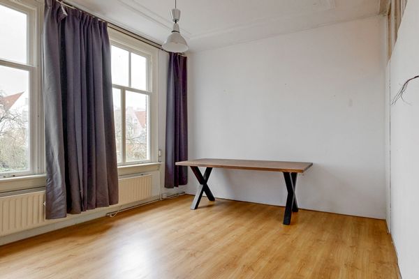 Middelweg 28, Leiden