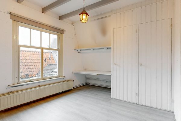 Middelweg 28, Leiden