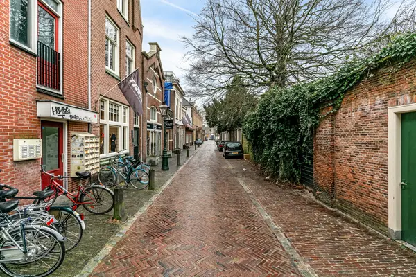 Middelweg 28, Leiden