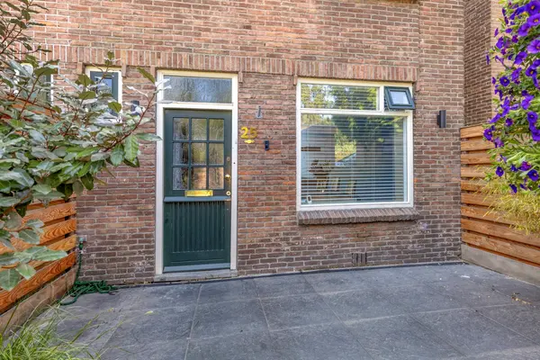 Vrouwenweg 25, Leiden