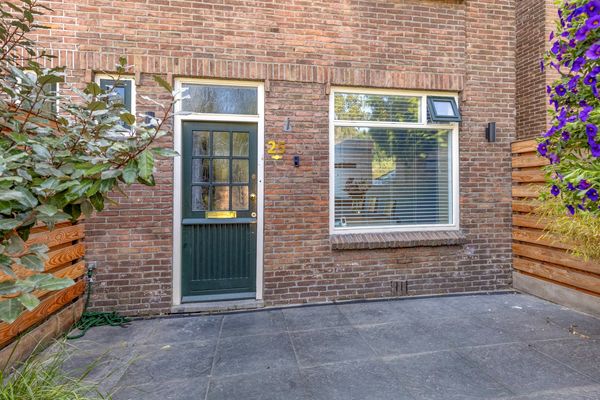 Vrouwenweg 25, Leiden