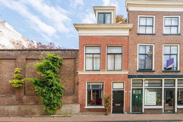 Langebrug 38, Leiden