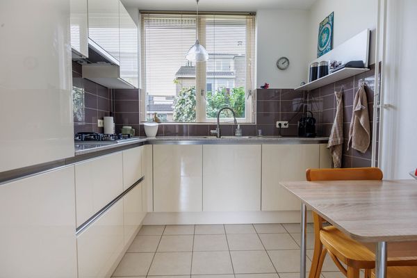 Schapenweide 28, Leiderdorp