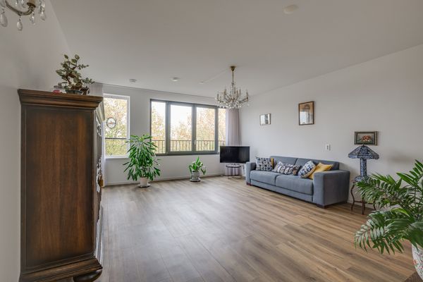 Ommedijk 64, Leiderdorp